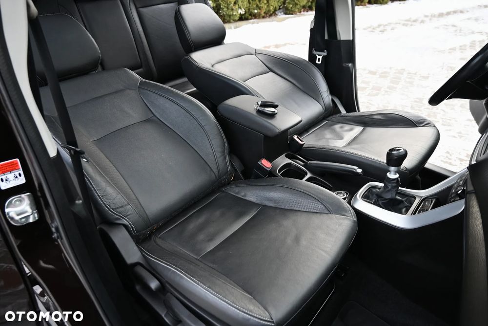 Suzuki SX4 S-Cross 1.6 DDiS Premium 4WD - 27