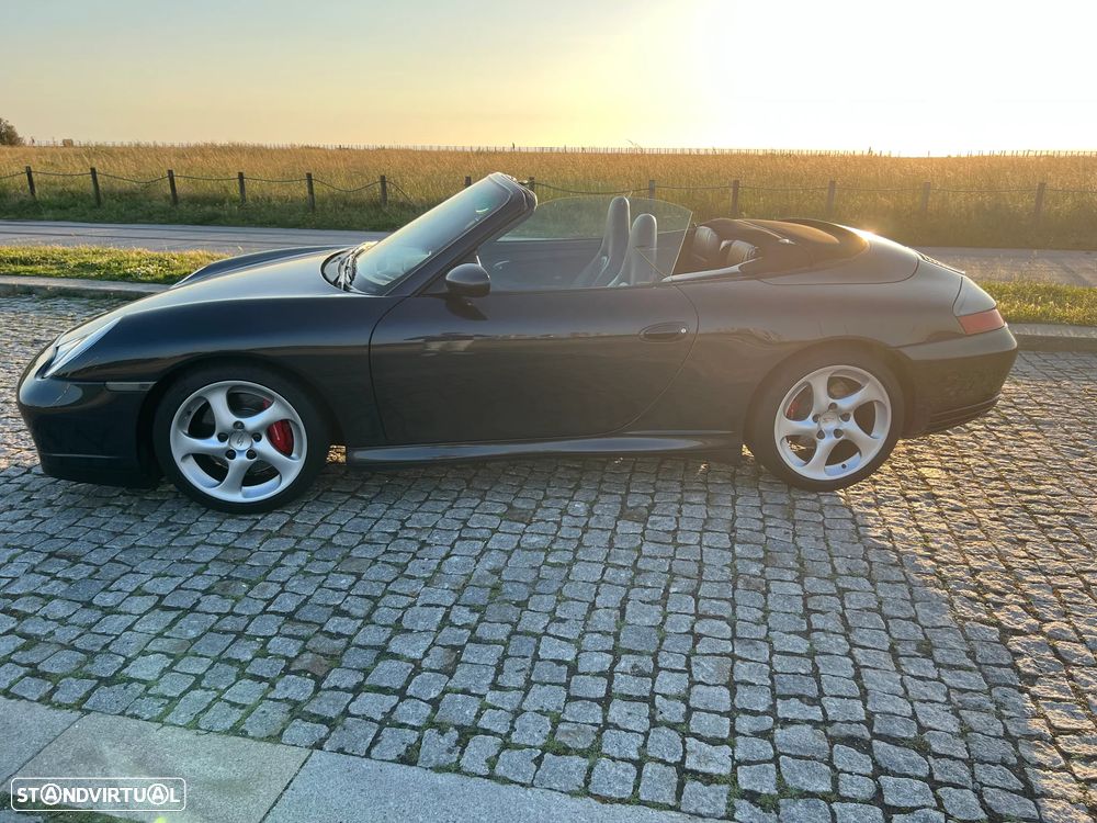 Porsche 911 (996) Carrera 4S Cabrio - 19