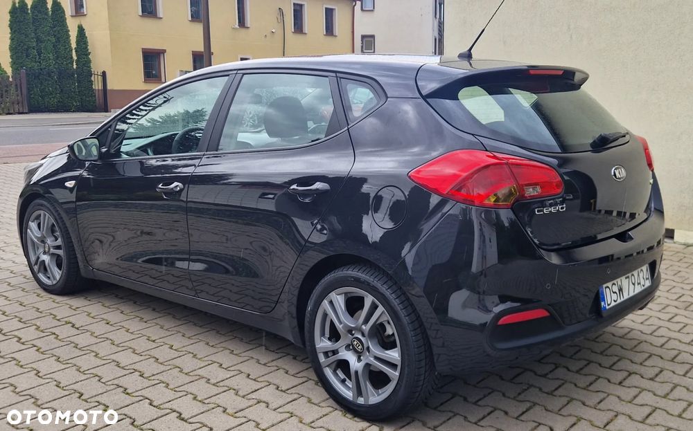 Kia Ceed 1.6 CRDi Spirit - 25