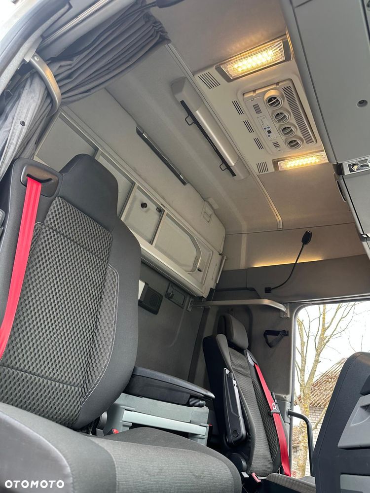 Renault T480 HSC - 13