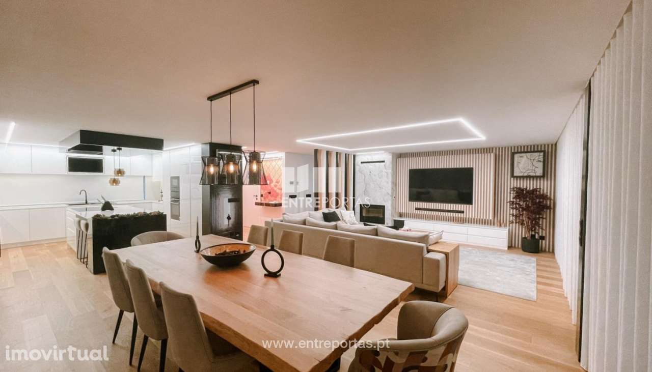 Venda de extraordinária moradia V3 de Luxo, Alvarães, Viana do Caste - Grande imagem: 2/43