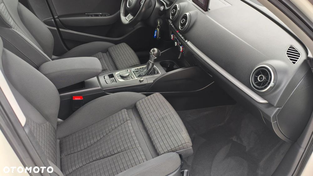 Audi A3 Sportback - 27