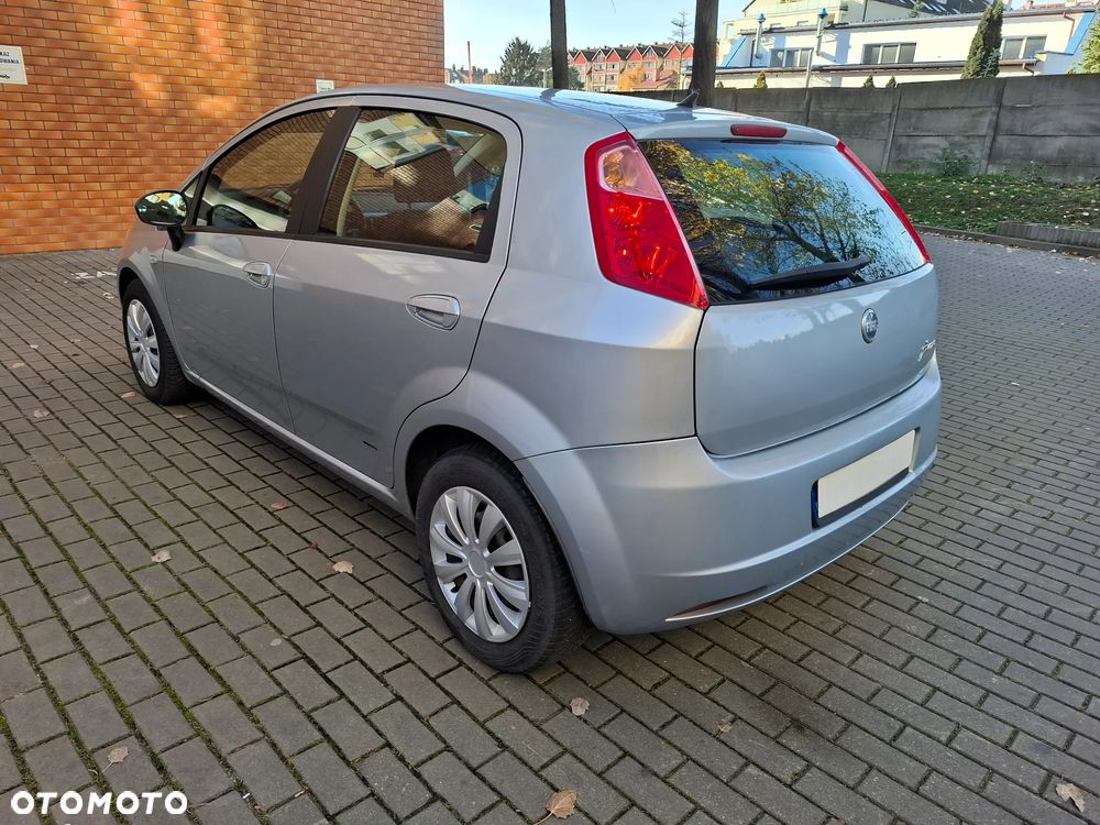 Fiat Grande Punto 1.2 8V Dynamic - 23