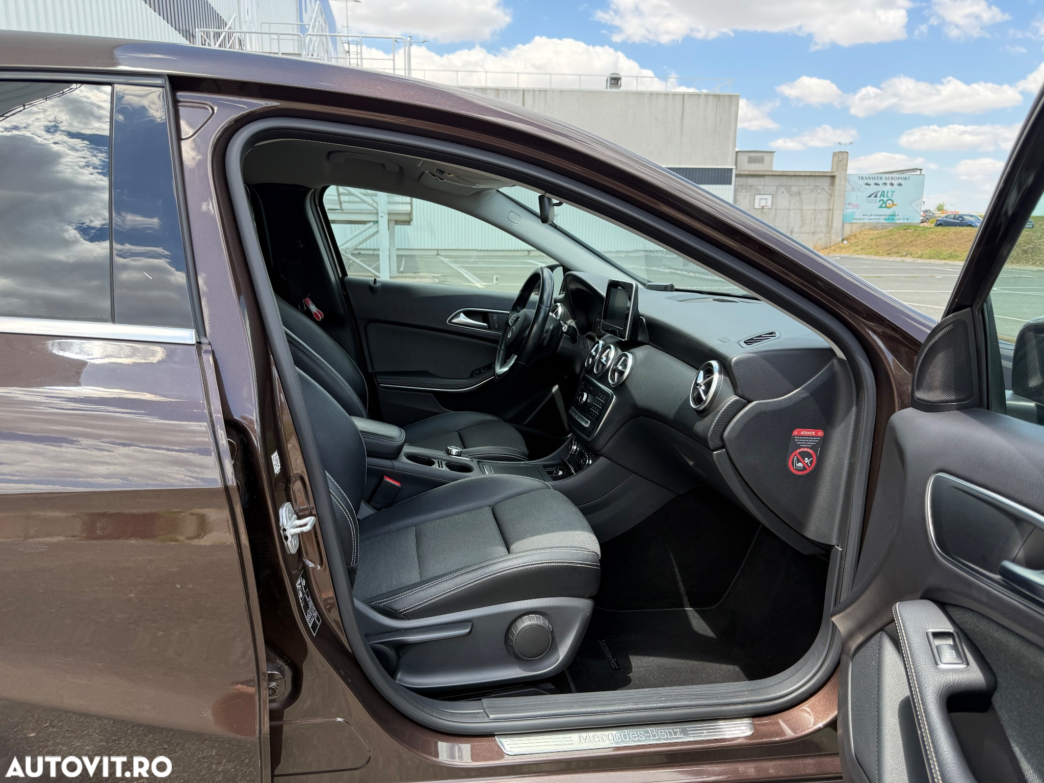 Mercedes-Benz A - 10