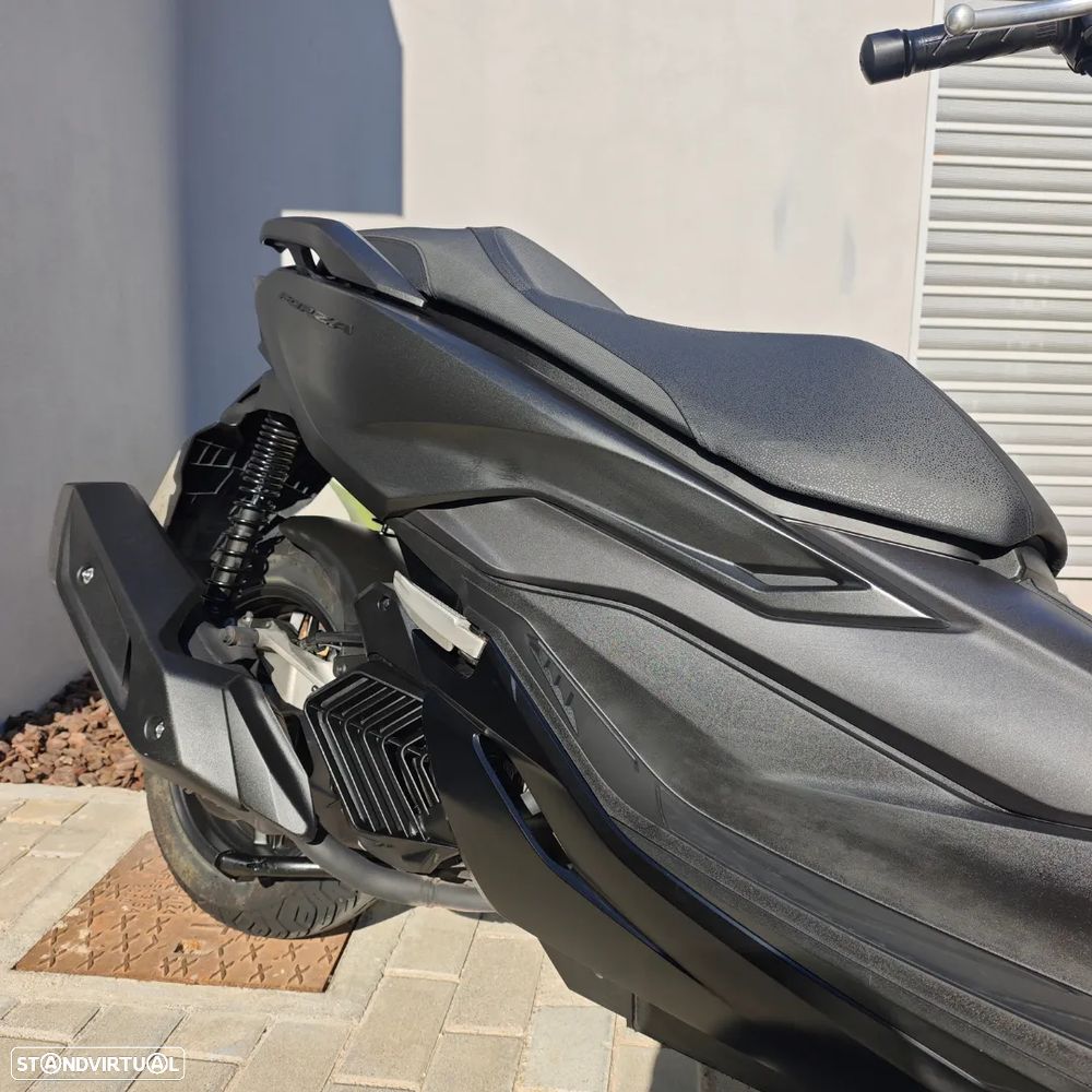 Honda Forza 125 - 8