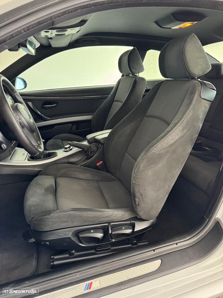 BMW 320 d Coupe - 16