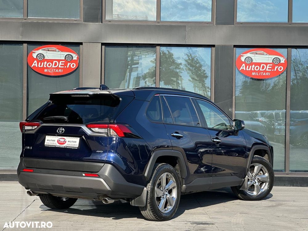 Toyota RAV4 - 5