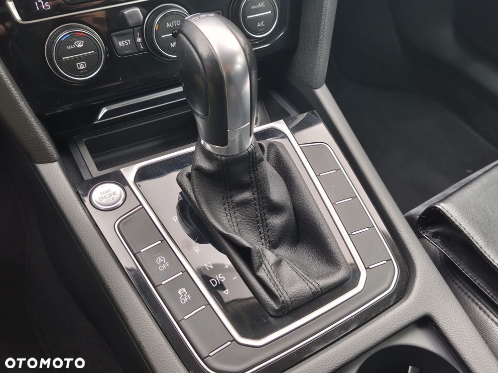 Volkswagen Passat Variant - 14