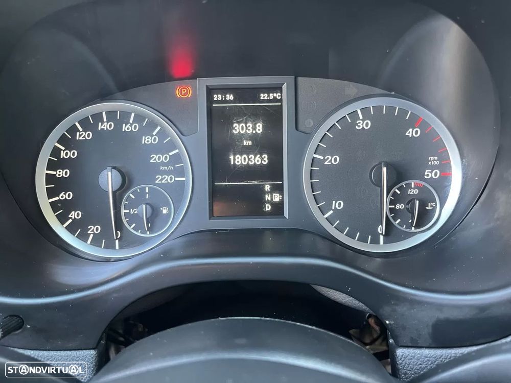 Mercedes-Benz Vito Tourer 114 CDI (BlueTEC) Longa Aut. PRO - 13