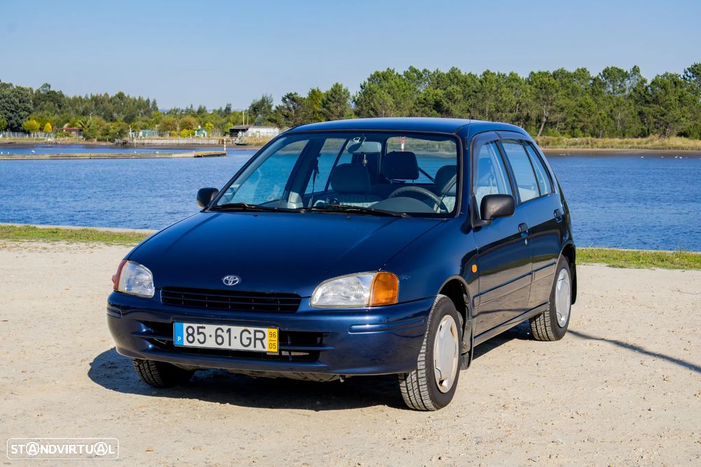 Toyota Starlet - 1