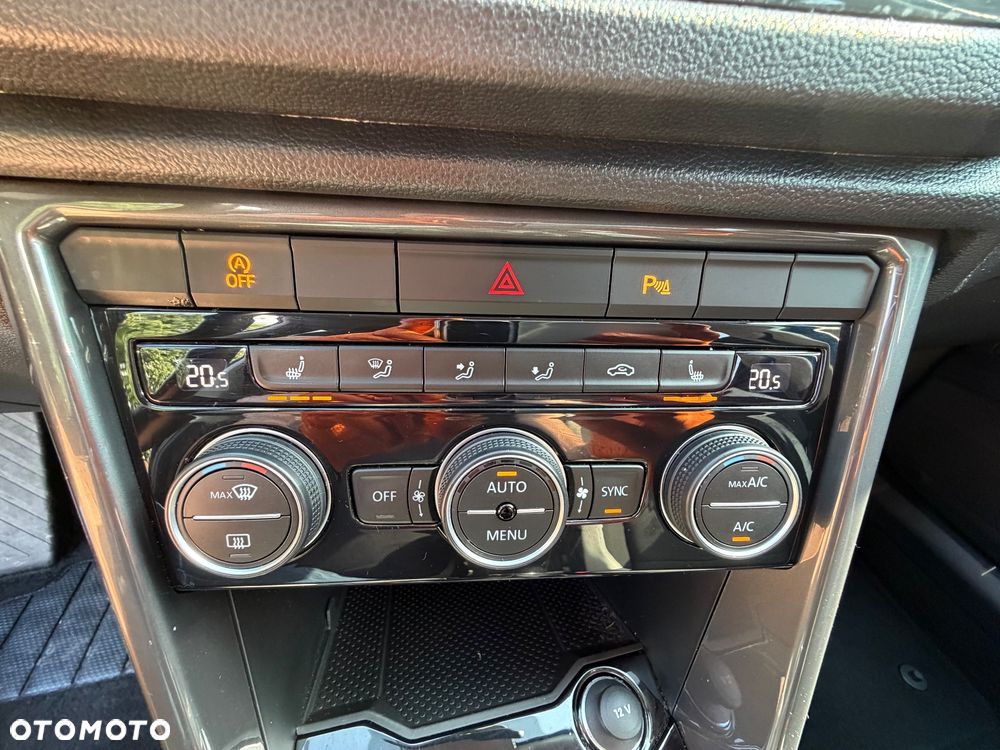 Volkswagen T-Roc 1.5 TSI GPF ACT Premium - 24