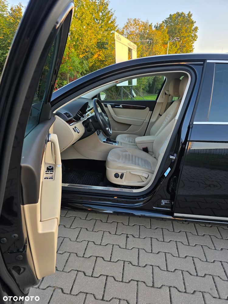 Volkswagen Passat 2.0 TSI Highline DSG - 31
