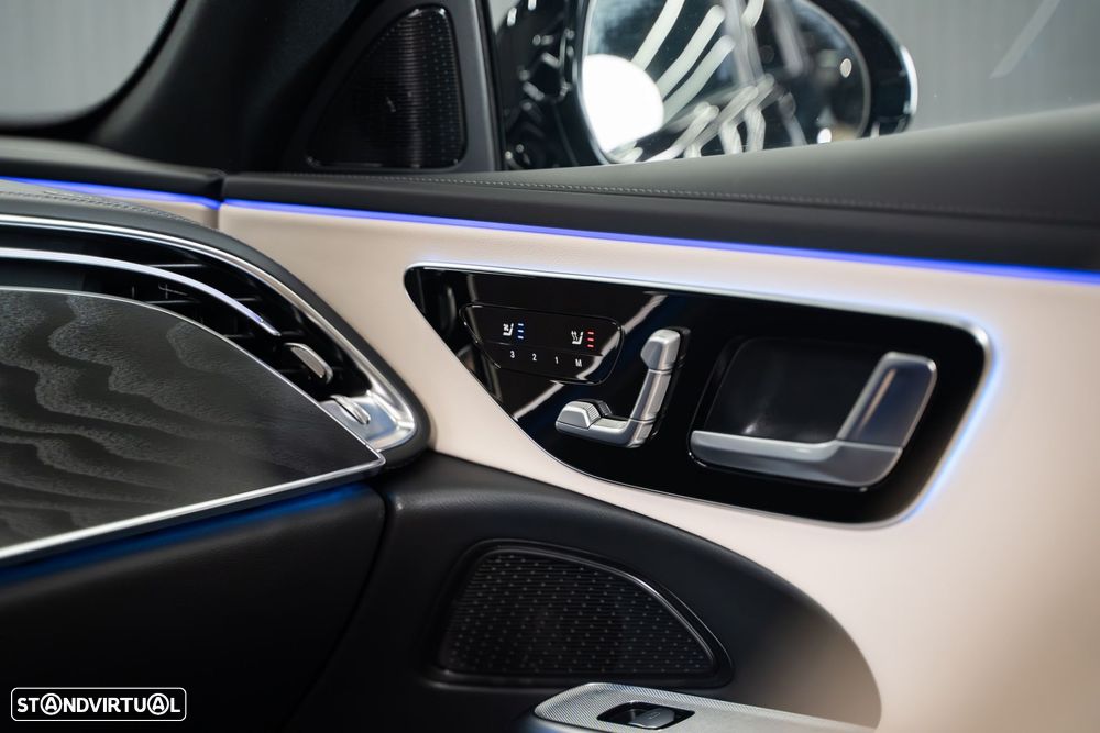 Mercedes-Benz E 300 Standard - 48