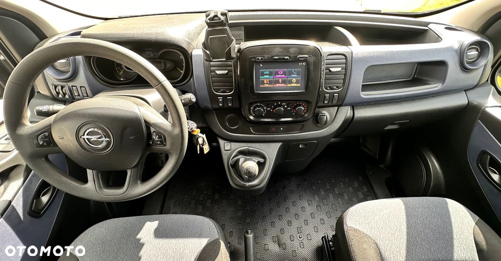 Opel VIVARO L2H1 / - 4