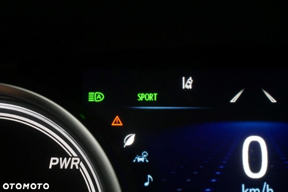 Toyota Camry 2.5 Hybrid Comfort CVT - 21