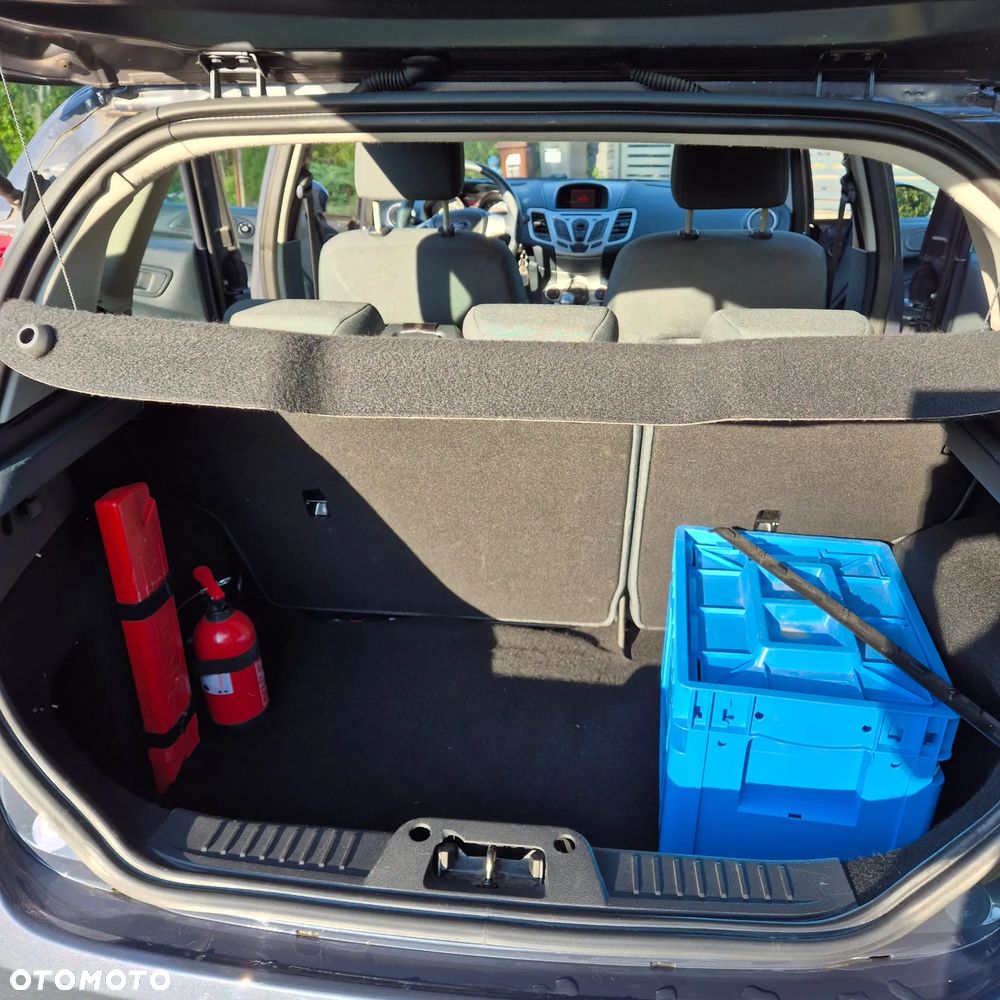 Ford Fiesta - 11