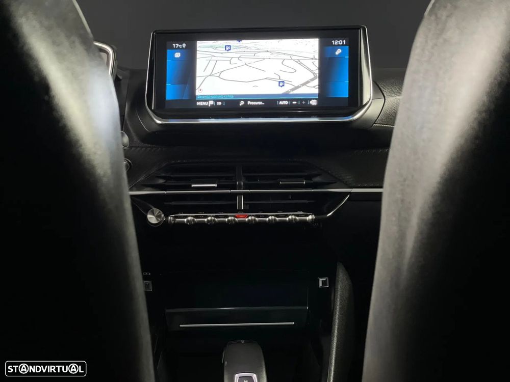 Peugeot 2008 1.2 PureTech Allure Pack EAT8 - 9