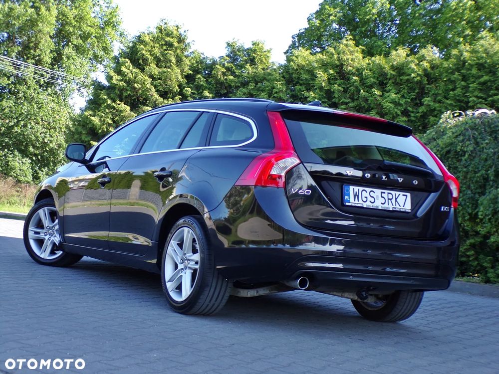 Volvo V60 D3 Summum - 4