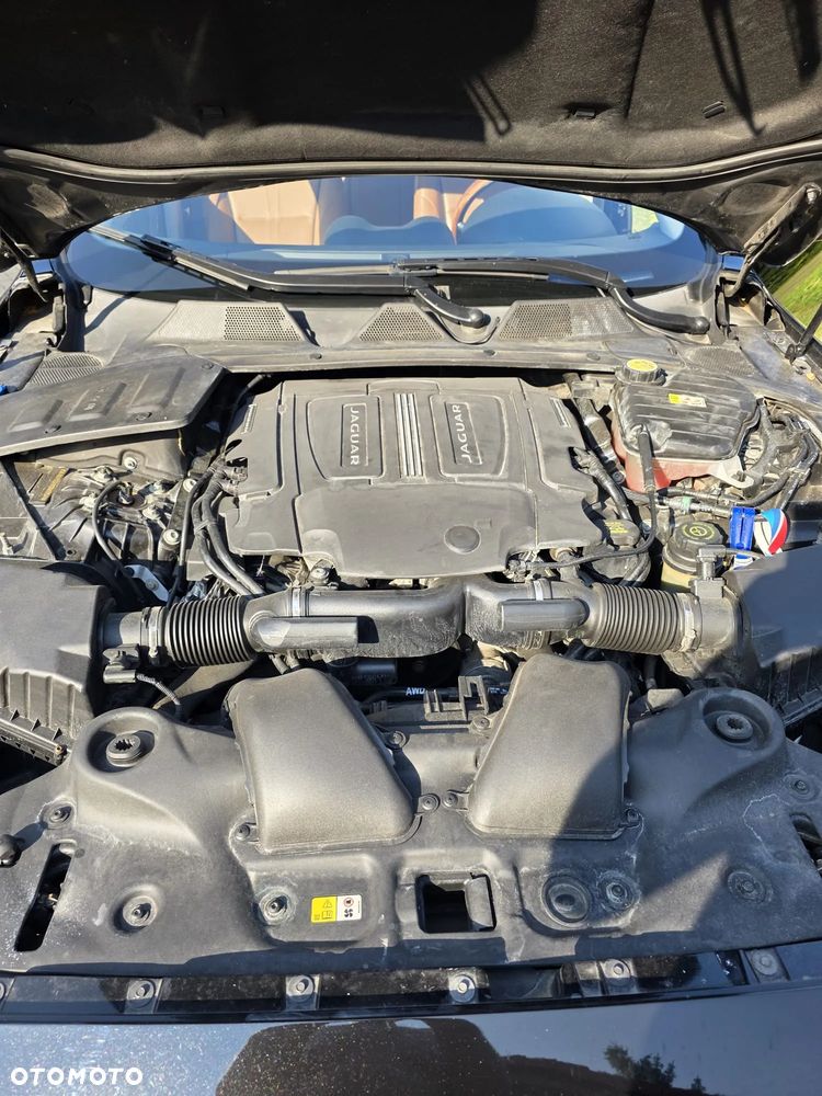 Jaguar XJ 3.0 T AWD R-Sport - 14