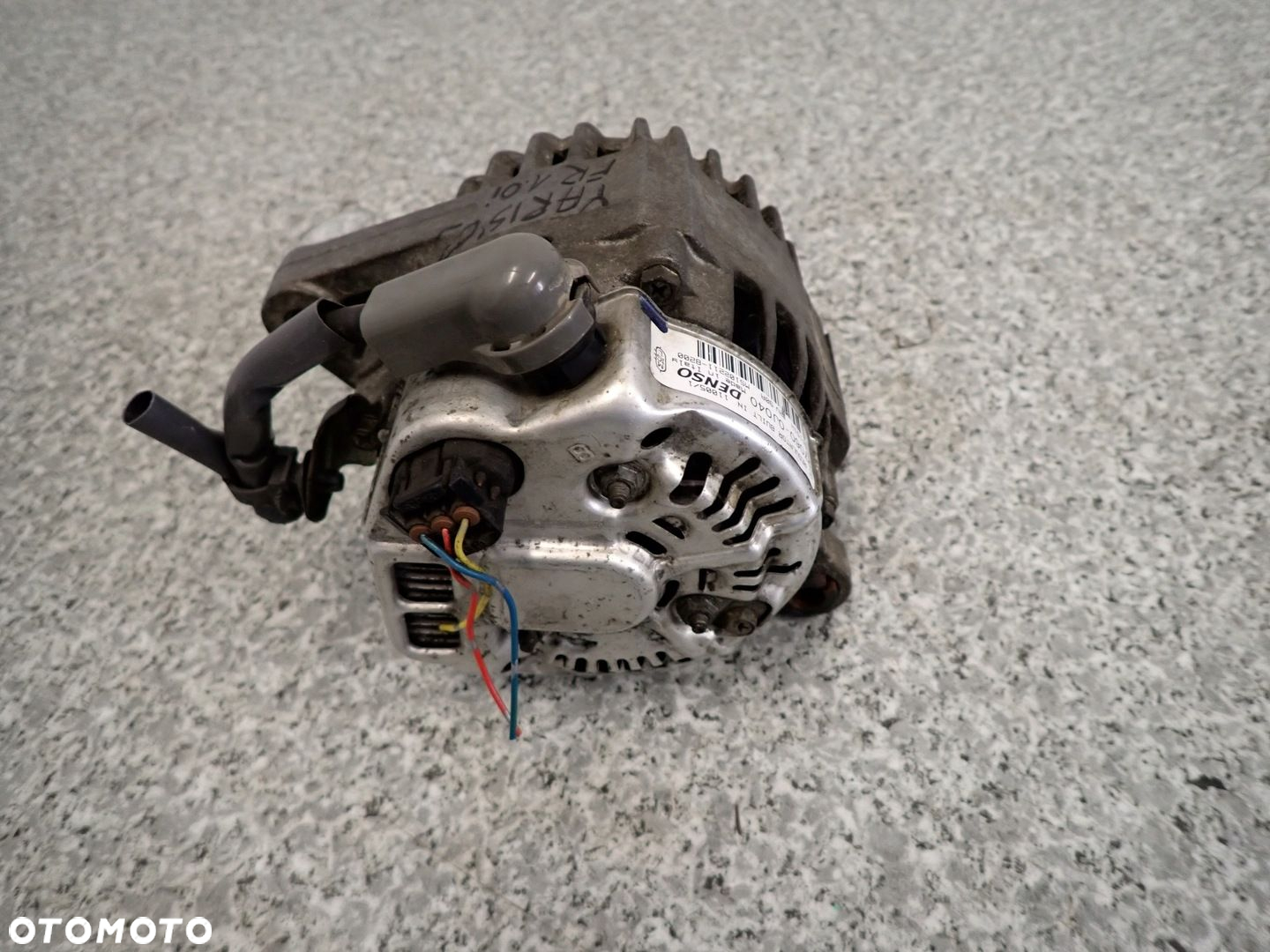 TOYOTA YARIS 99-05 1.0 1.3 FRANCJA ALTERNATOR 6PK - 4