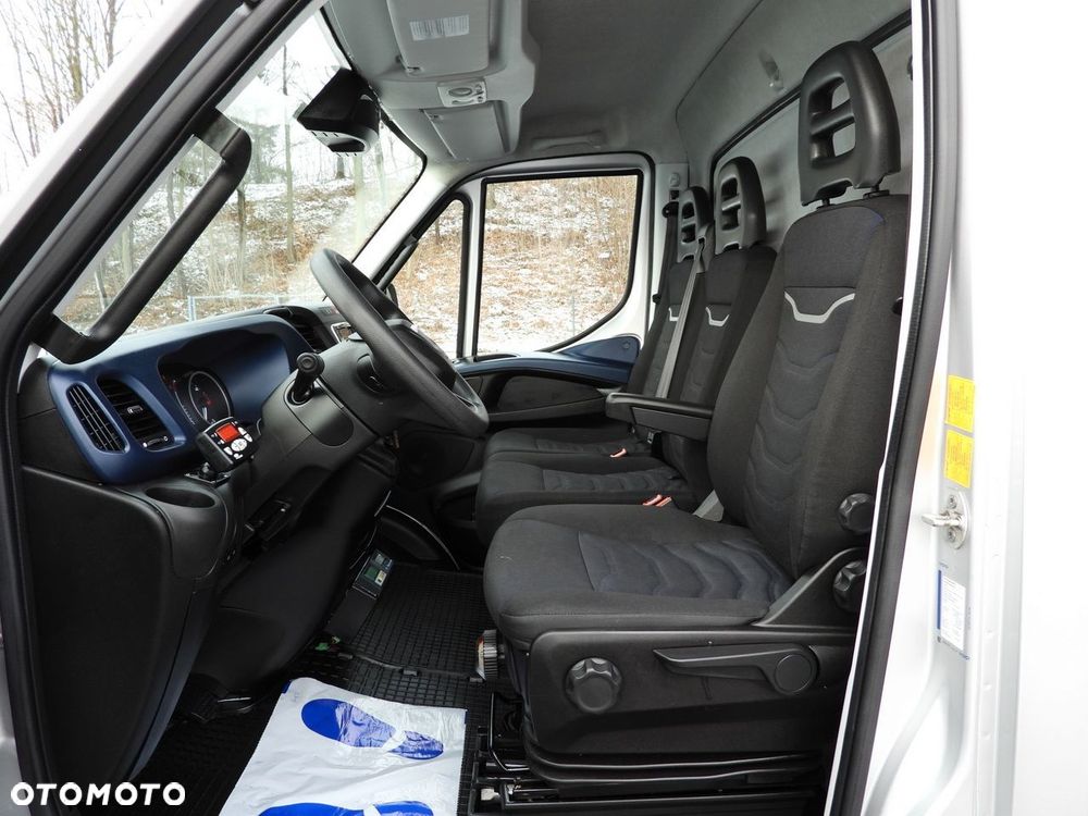 Iveco DAILY 72C18 CHŁODNIA KONTENER -10*C WINDA 9 PALET ZASILANIE 230V TEMPOMAT NAWIGACJA PNEUMATYKA AUTOMAT HI-MATIC BLIŹNIACZE KOŁA KLIMATYZACJA  180KM - 30