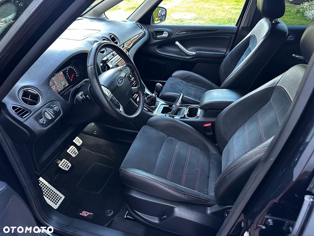 Ford S-Max - 23
