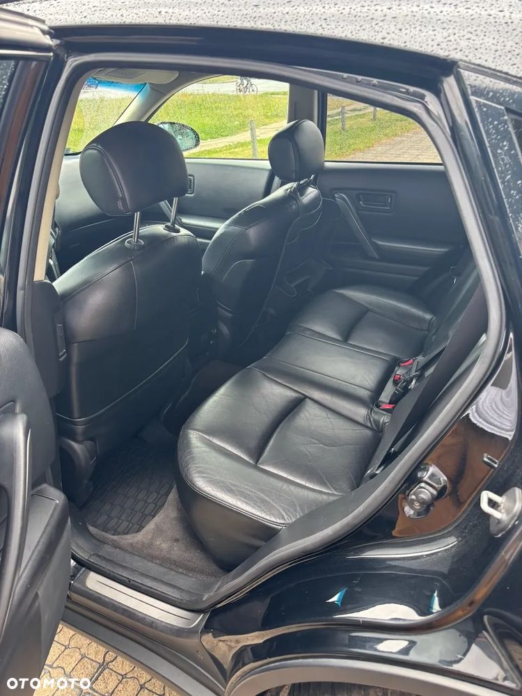 Infiniti FX - 10