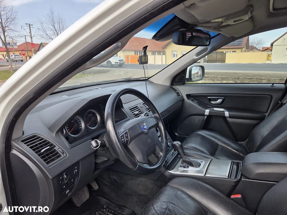 Volvo XC 90 D5 AWD Geartronic Momentum - 7