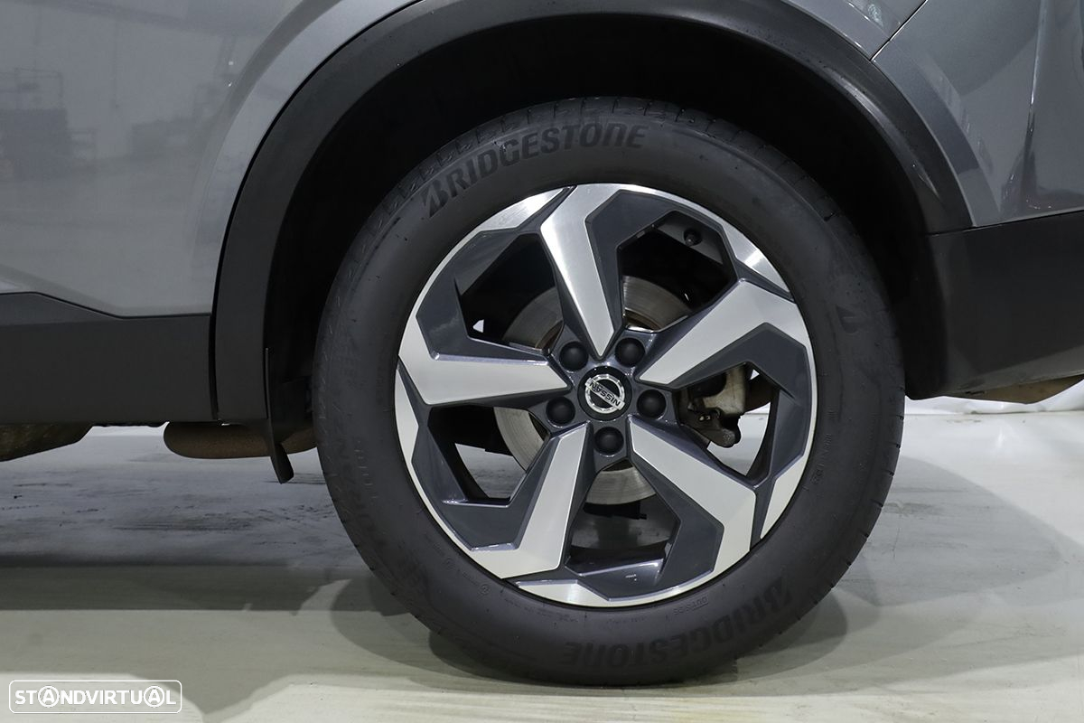 Nissan Qashqai 1.3 DIG-T N-Connecta Xtronic - 5
