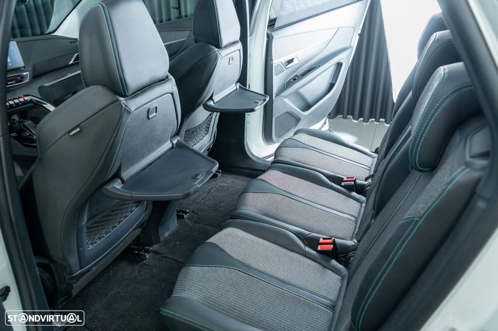 Peugeot 5008 1.2 PureTech Allure EAT8 - 11