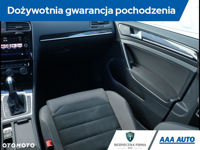 Volkswagen Golf - 9