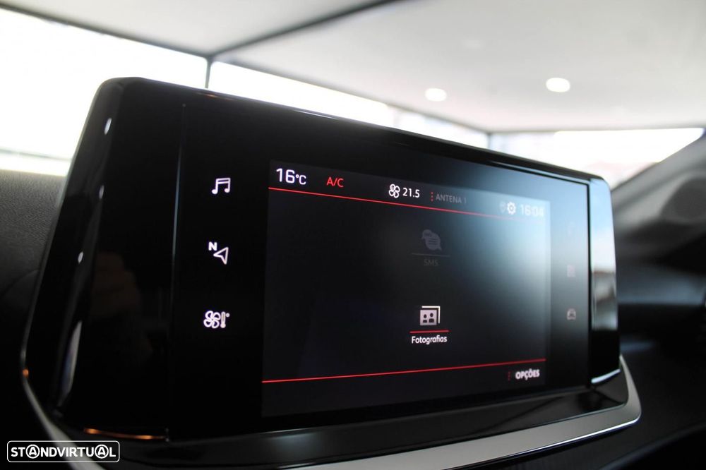 Peugeot 208 1.2 PureTech Allure - 20