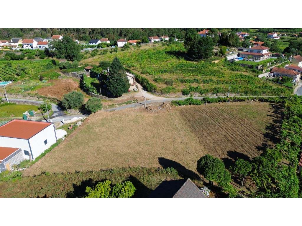 Terreno com 1402m² e c/ Projeto Aprovado | Cepões - Ponte de Lima - Grande imagem: 5/8