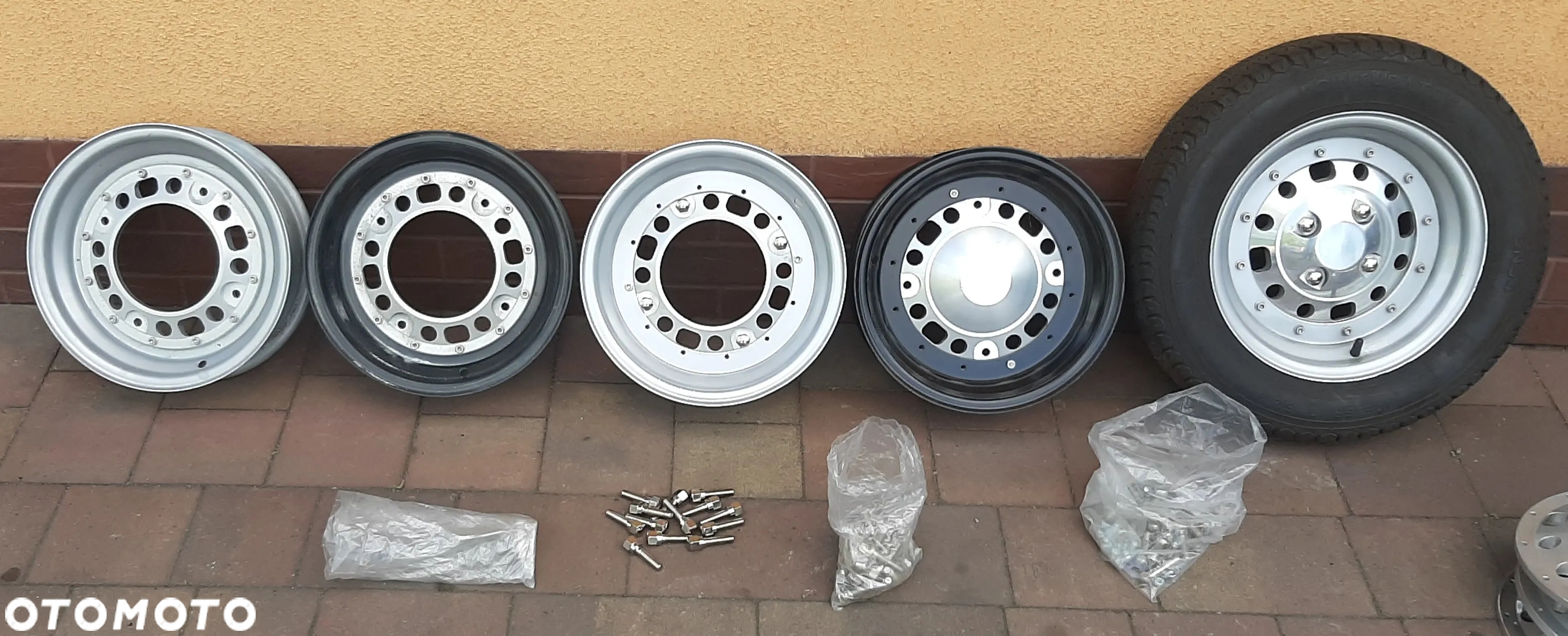 FIAT 126 BIS cinquecento 13" 4,0 FIAT 500  600 felgi NOWE 12" stary i nowy typ - 4