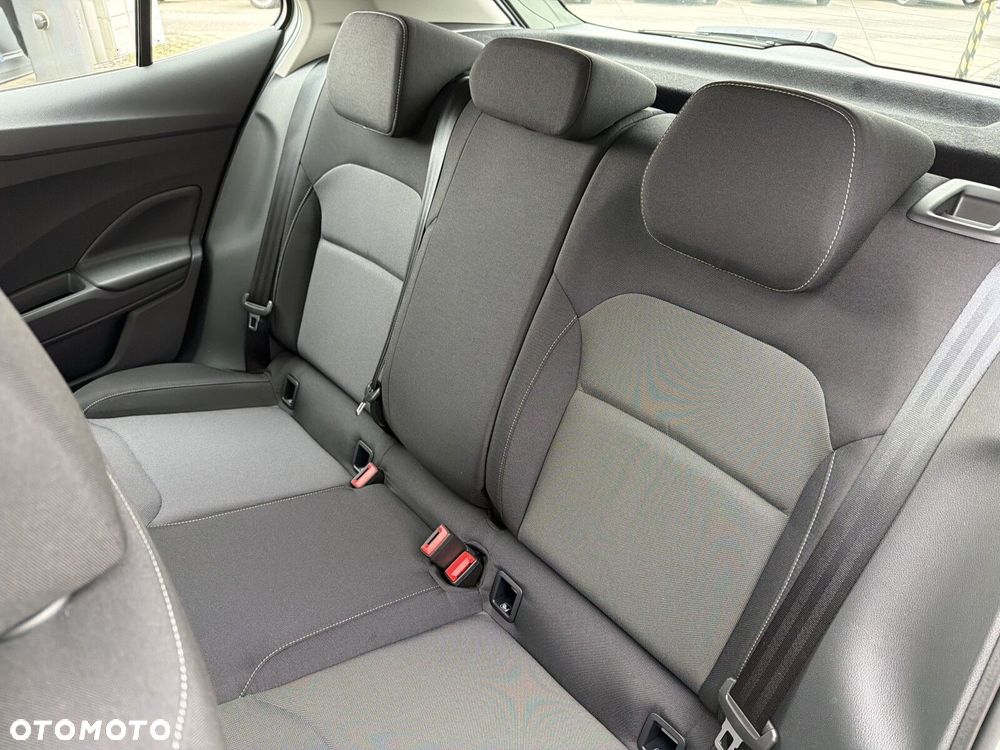 Skoda Fabia 1.0 TSI Drive DSG - 25