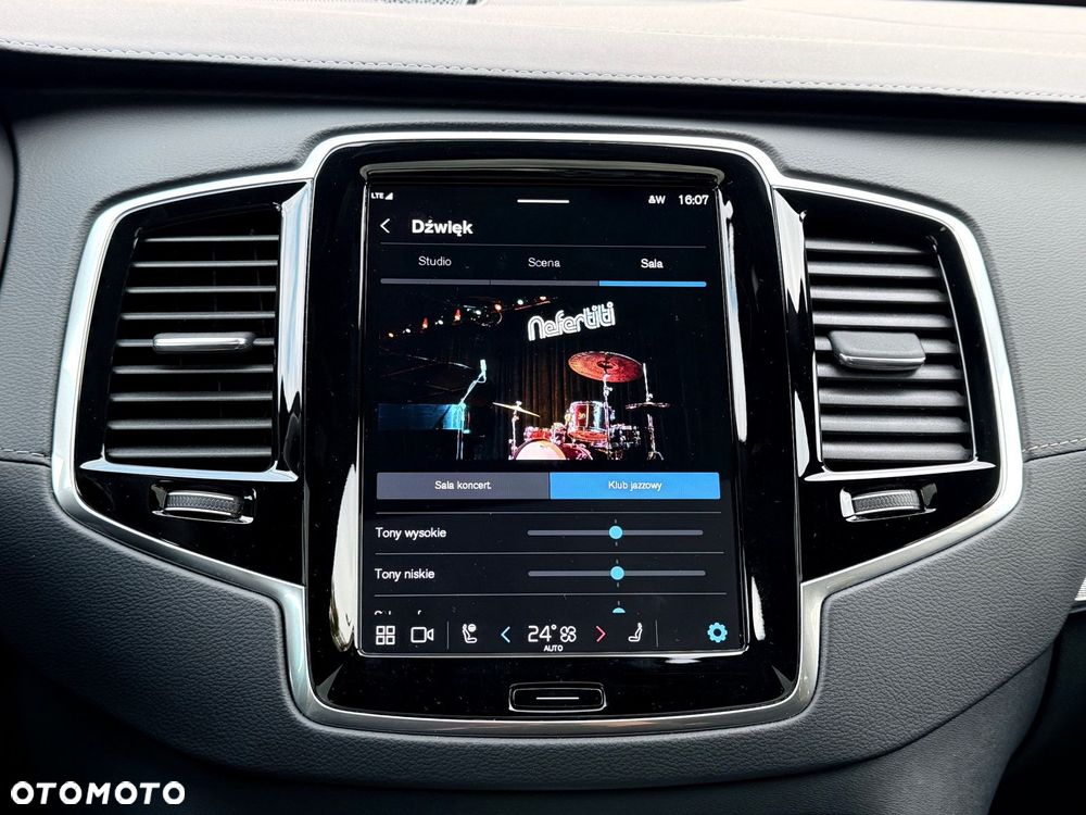 Volvo XC 90 - 39