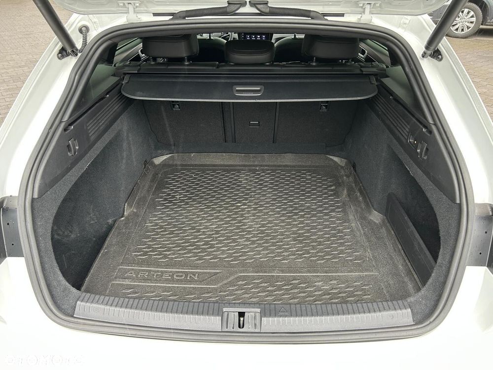 Volkswagen Arteon 2.0 TSI R-Line DSG - 11