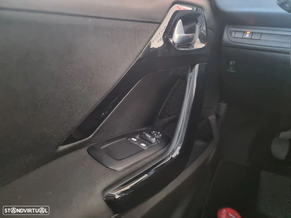 Peugeot 208 Blue-HDi 100 Stop&Start Active - 13