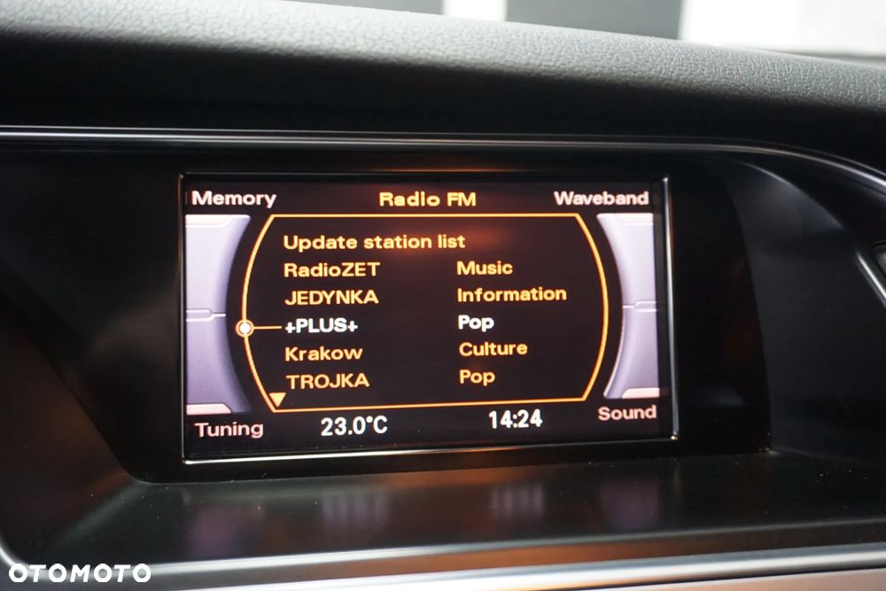 Audi A4 Avant 2.0 TDI DPF Ambiente - 32