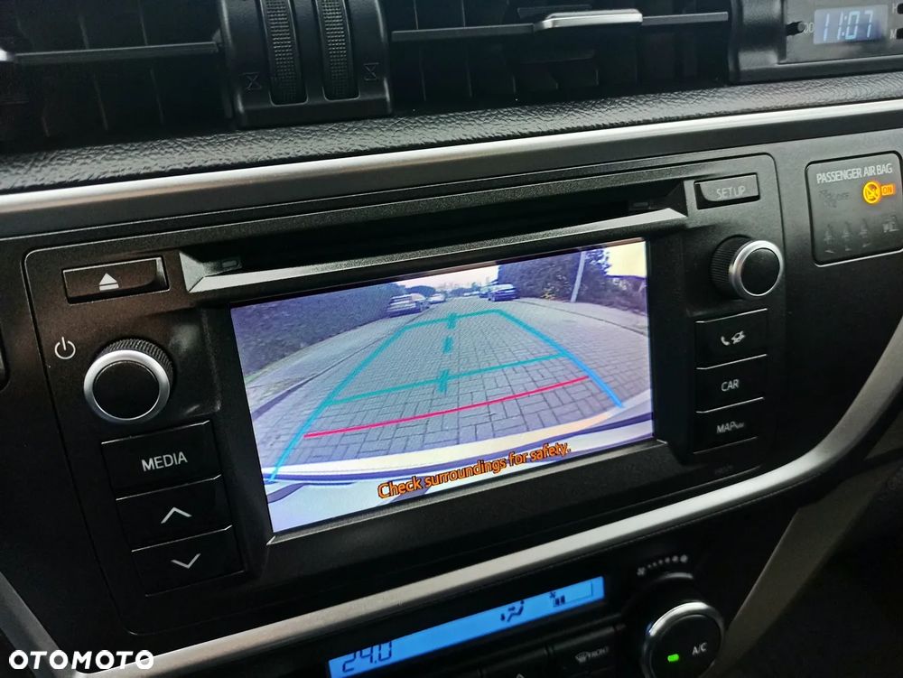 Toyota Auris 1.4 D-4D Business Edition - 27