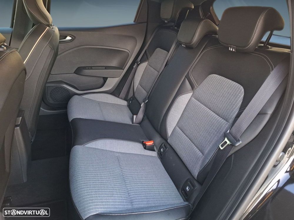 Renault Clio 1.0 TCe Techno — fotografia 12