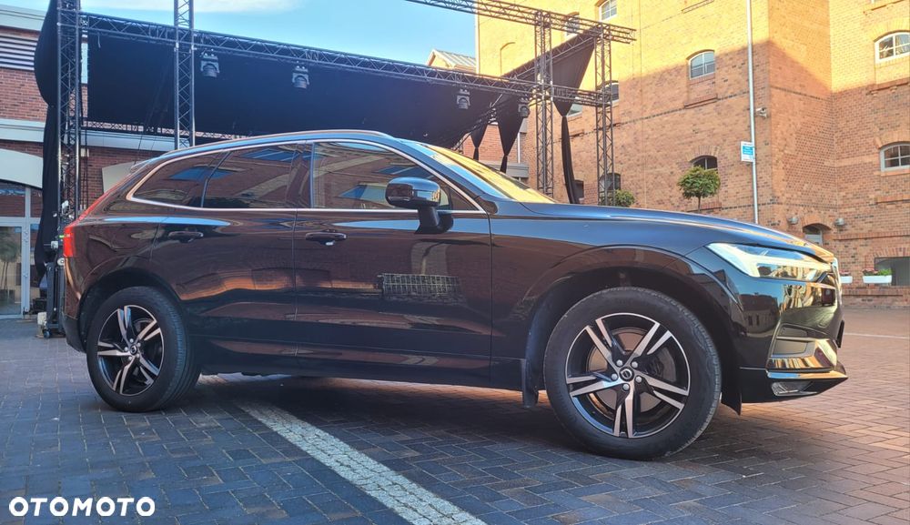 Volvo XC 60 D4 Momentum Pro - 10