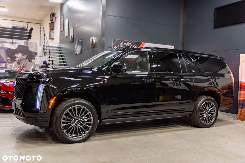 Cadillac Escalade - 3