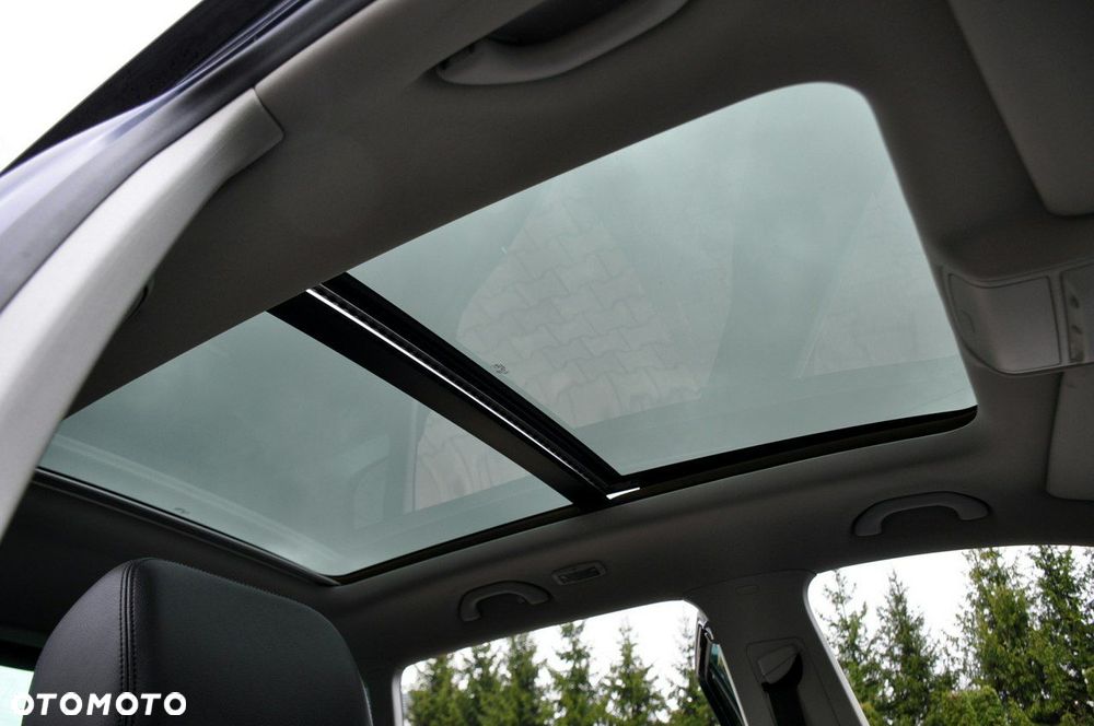 Volkswagen Tiguan - 31