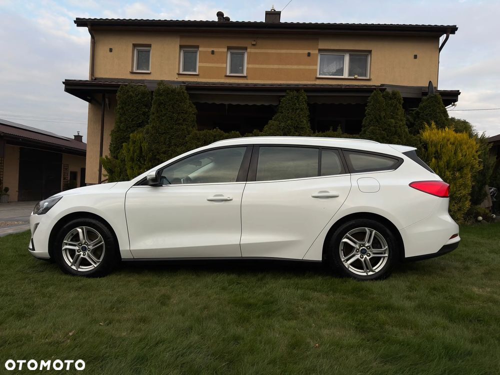 Ford Focus 1.5 EcoBlue Trend - 4