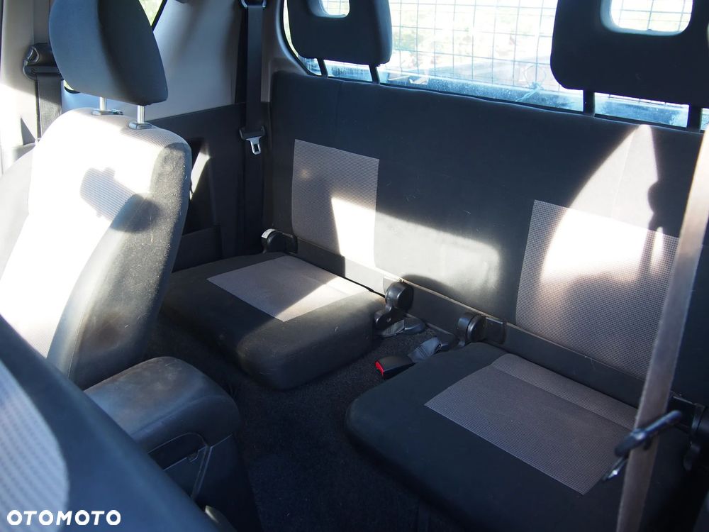 Mitsubishi L200 Pick Up 4x4 DPF Club Cab - 9