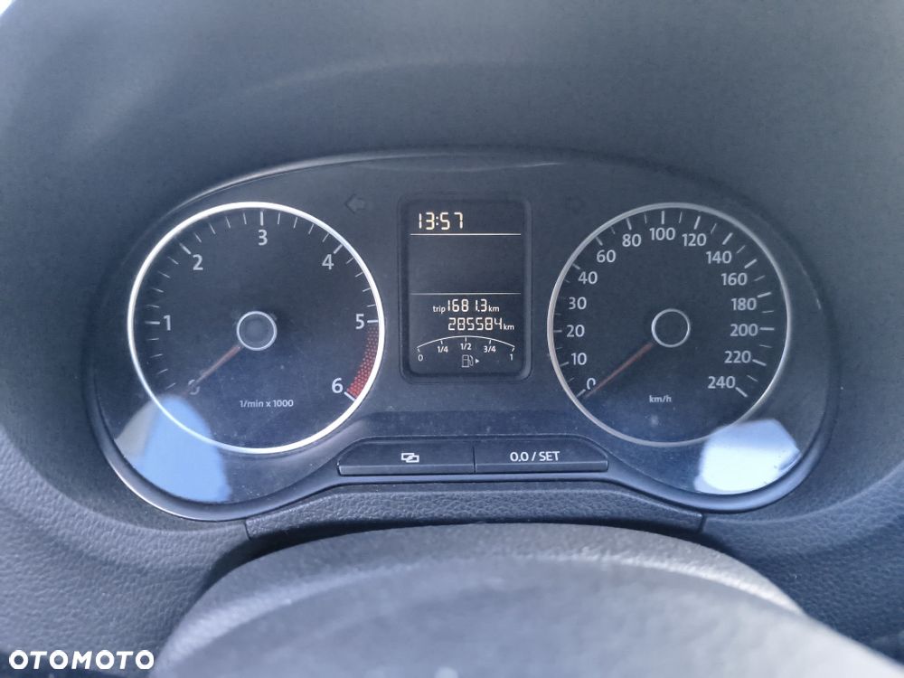 Volkswagen Polo - 6
