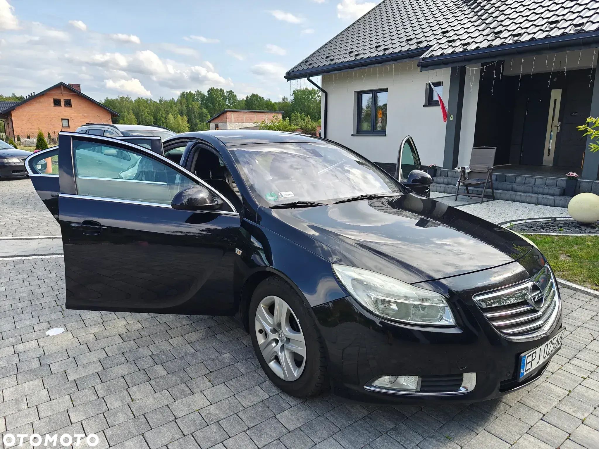 Opel Insignia - 1