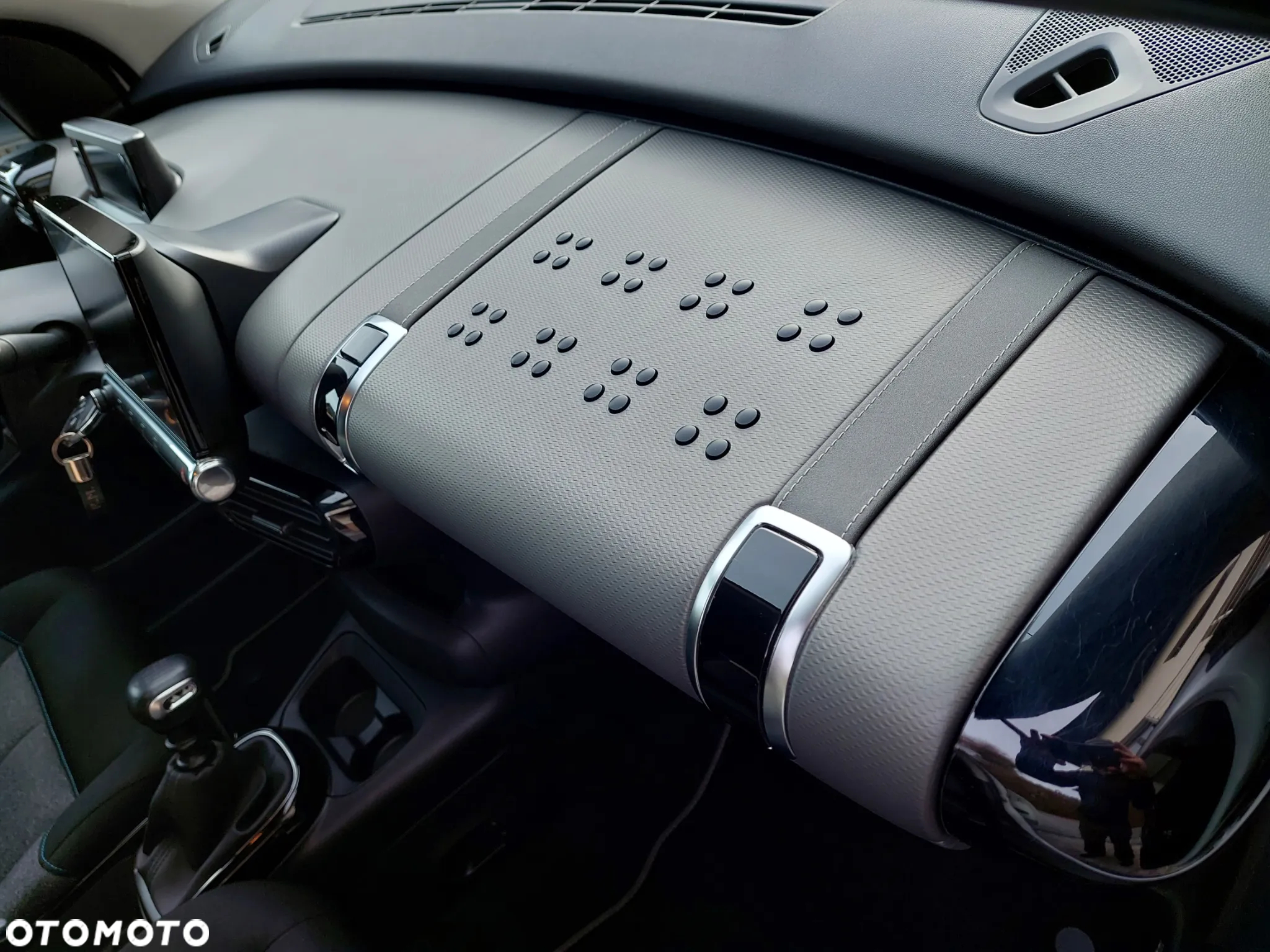 Citroën C4 Cactus 1.2 PureTech Shine S&S - 13