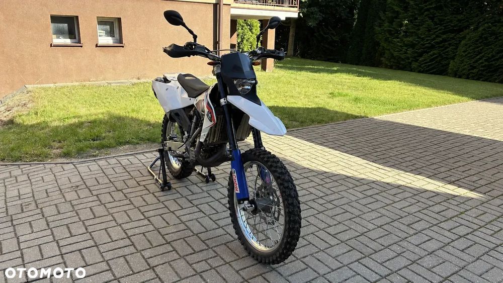 BMW G - 4